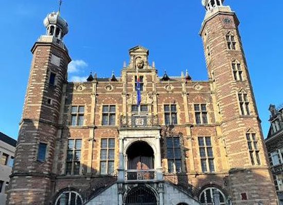 netherlands/limburg/landmark/city-hall-of-venlo