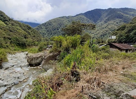 ecuador/morona-santiago-region/landmark/cascada-el-rocio-machay