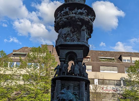 germany/koblenz/deutsches-eck/landmark/history-column