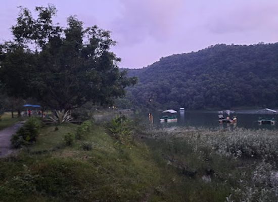 nepal/pokhara/landmark/basundhara-park