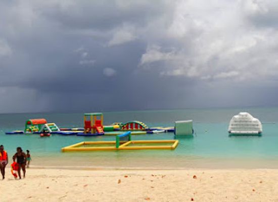 antigua-and-barbuda/valley-church-beach/landmark/swash-water-park