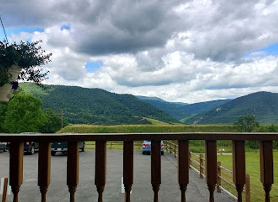 west-virginia/allegheny-highlands/landmark/seneca-caverns