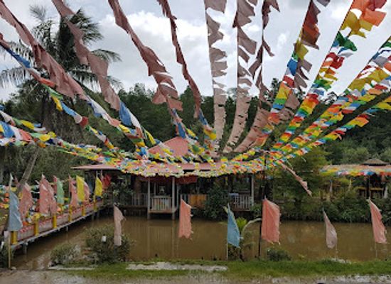 singapore/pasir-ris/landmark/wei-tuo-fa-gong-temple
