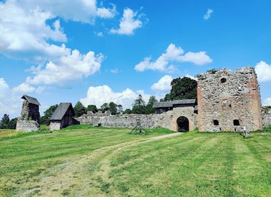 estonia/mulgimaa/landmark/karksi-order-castle-ruins