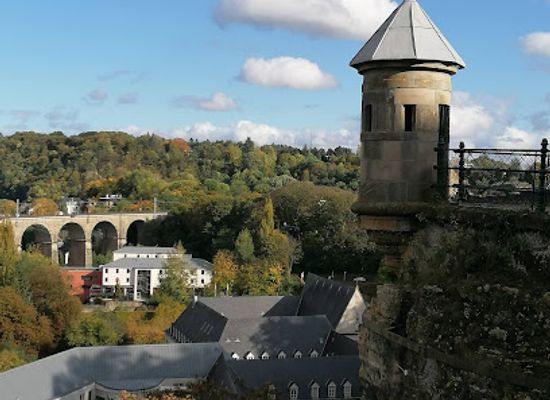 luxembourg/red-lands/landmark/palais-grand-ducal