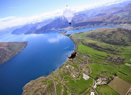 new-zealand/queenstown/landmark/nzone-skydive-queenstown