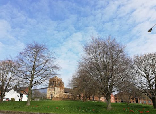 united-kingdom/northamptonshire/landmark/northampton-castle-postern-gate