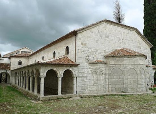albania/elbasan-region/landmark/kisha-fjetja-e-shen-marise