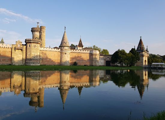 austria/lower-austria/landmark/franzensburg