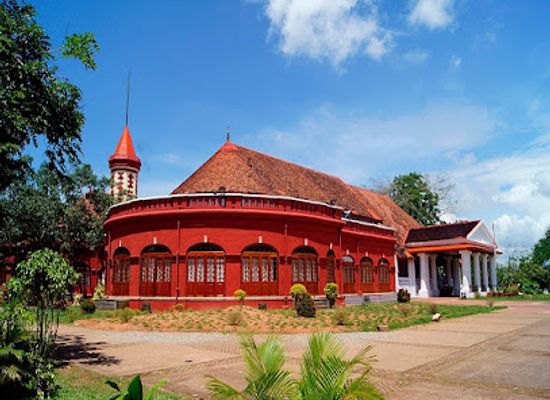 india/trivandrum/landmark/kanakakkunnu-palace