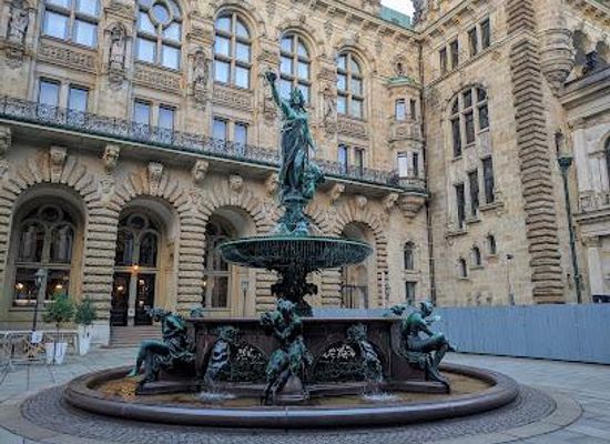 germany/hamburg/landmark/hygieia-fountain