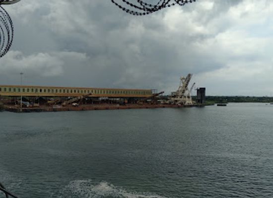 liberia/buchanan/landmark/port-of-buchanan
