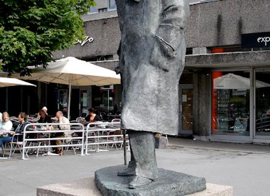 norway/oslo/landmark/winston-churchill-statue