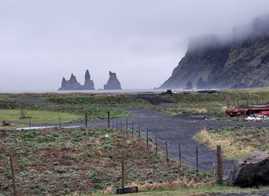 iceland/vík-í-mýrdal/landmark/strondin-pub