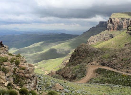 south-africa/drakensberg/landmark/sani-pass-lesotho-private-tours