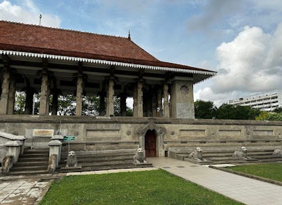 sri-lanka/colombo-district/landmark/independence-square