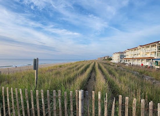 delaware/bethany-beach/landmark/blue-surf-condos