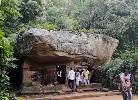 sri-lanka/kurunegala-district/landmark/arankale-buddhist-monastery
