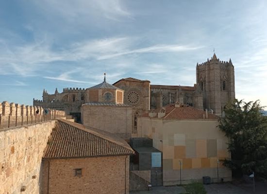 spain/avila/landmark/flour-gate