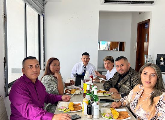 ecuador/manta/landmark/cevicheria-y-picanteria-willy-la-principal
