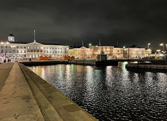 finland/helsinki/landmark/helsinki-city-hall