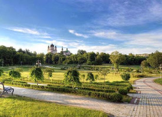 ukraine/kyiv/holosiivskyi-district/landmark/feofaniya-park