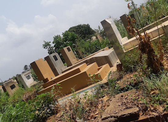 benin/porto-novo/landmark/cemetery-danto