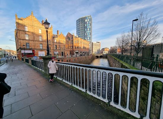 united-kingdom/sheffield/ecclesall-road/landmark/crucible-stack