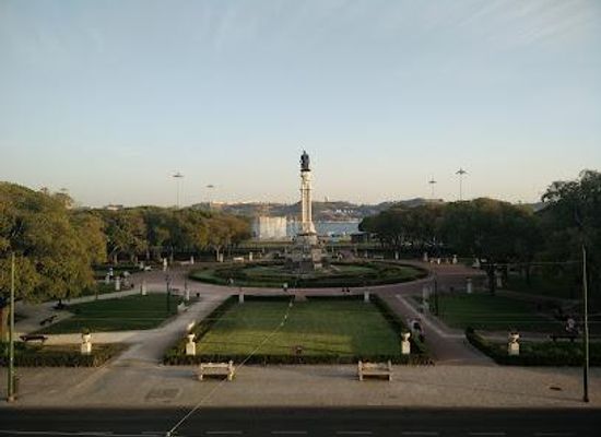portugal/sintra/landmark/praca-afonso-de-albuquerque