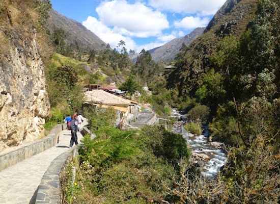 peru/lares-trek/landmark/hot-springs-lares