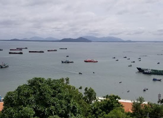 vietnam/vung-tau/front-beach/landmark/duong-len-bai-phao-dai-co-vung-tau