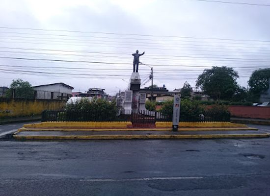 ecuador/santo-domingo-de-los-tsachilas-region/landmark/monument-julio-jaramillo