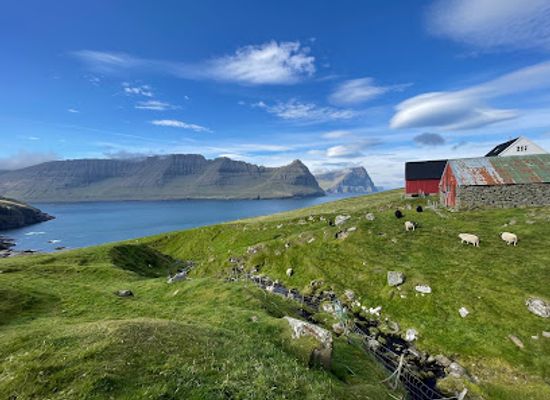 faroe-islands/kunoy-island/landmark/villingardalsfjall-enniberg-hike-startingpoint
