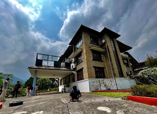 nepal/pokhara/lakeside/landmark/ratna-mandir