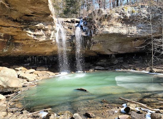 illinois/ferne-clyffe-state-park/landmark/bork-falls