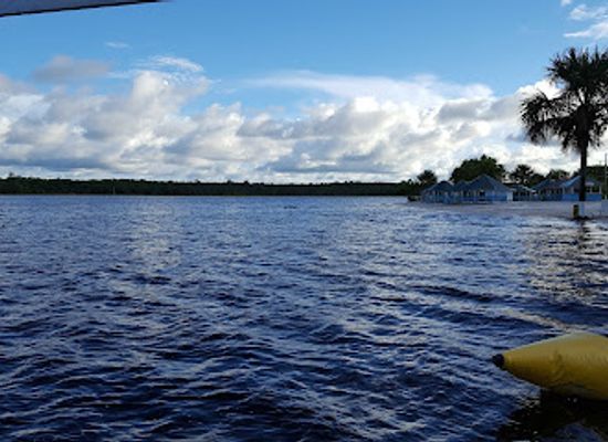 guyana/pomeroon-supenaam/landmark/mainstay-lake
