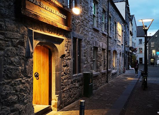ireland/salthill/landmark/galway-walks-galway-city-walking-tours