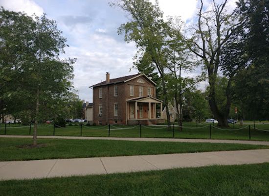 ohio/western-reserve/landmark/langstroth-cottage
