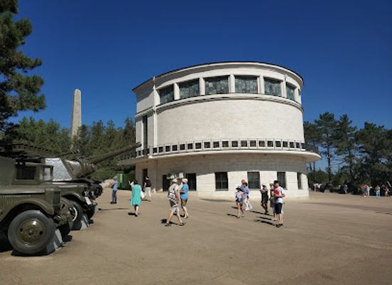 ukraine/sevastopol/landmark/muzey-diorama-velikoy-otechestvennoy-voyny