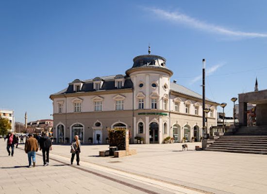 serbia/kosovo-and-metohija/landmark/sheshi-skenderbeu-prishtine