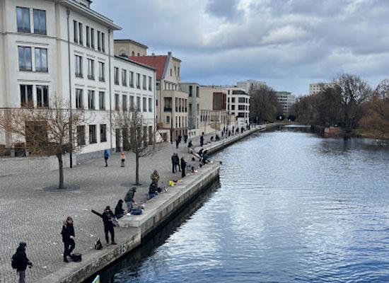 germany/potsdam/landmark/historischer-pegelstandsanzeiger