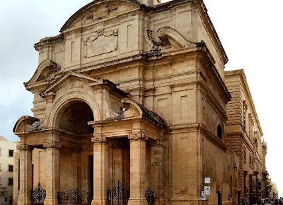 malta/grand-harbour/landmark/knisja-santa-katerina-tal-italja