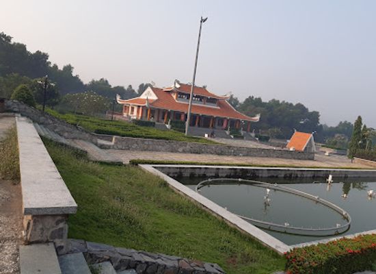vietnam/southeast/landmark/historic-district-tunnels-iron-triangle