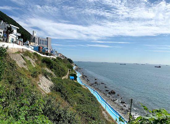 south-korea/busan/landmark/huinnyeoul-culture-village