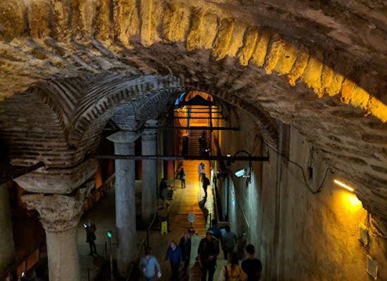 turkiye/marmara-region/landmark/basilica-cistern