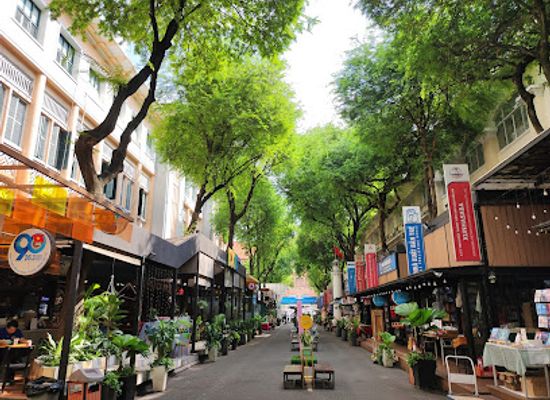 vietnam/ho-chi-minh-city/landmark/ho-chi-minh-city-book-street