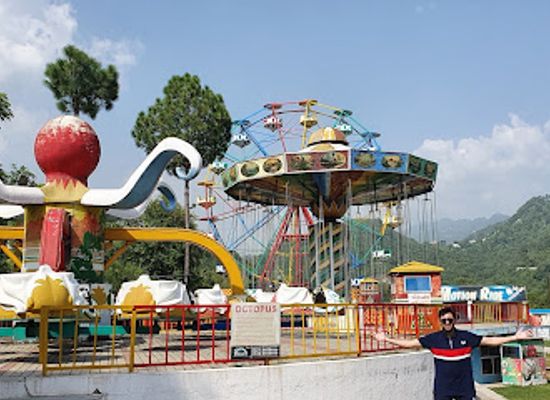 pakistan/murree/landmark/sangrela-natural-water-park