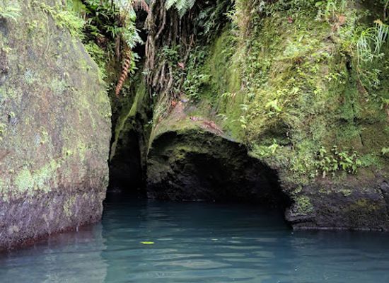 dominica/castle-bruce-beach/landmark/titou-gorge