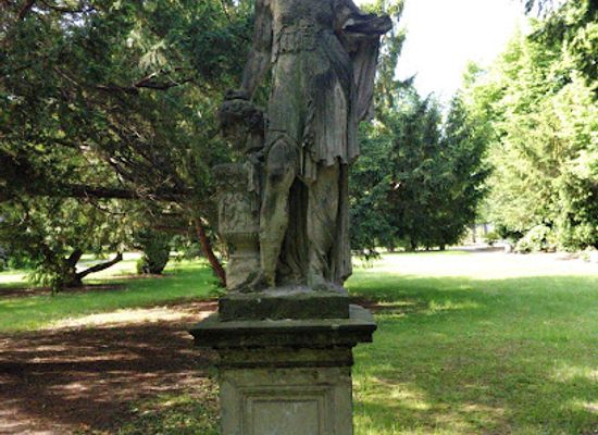 germany/saxony/landmark/statue-of-tomyris