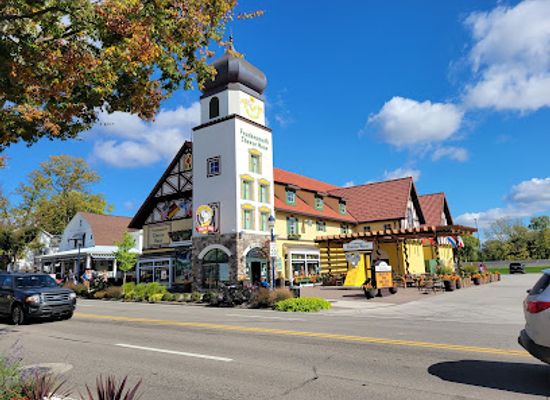 michigan/frankenmuth/landmark/frankenmuth-cheese-haus